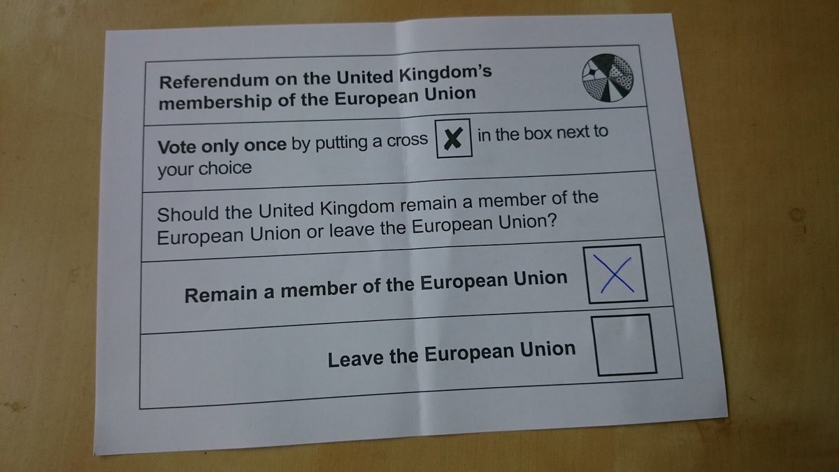 r00ps's tweet photo. Fingers crossed for tomorrow! #postalvote #voteremain #inFTW #inittowinit #leadnotleave #allthehashtags https://t.co/zaHf92jrgA