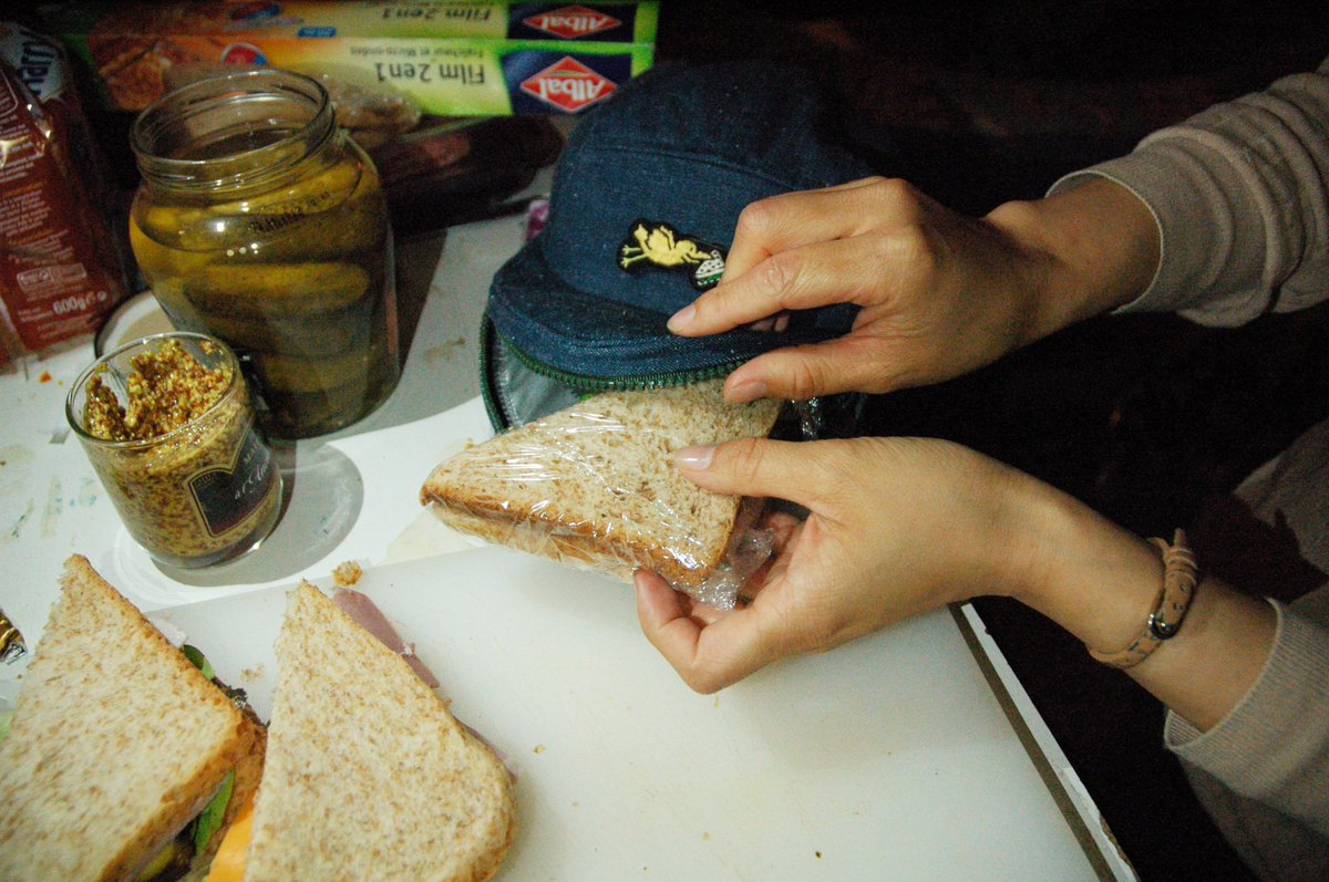 jercortial's tweet photo. Triangle #sandwich cap in progress! #cap #fivepanels #fashion #denim #outdoor #food #bread #γζ΄θ½ #γγ‘γγ·γ§γ³ @oscarromeo_ https://t.co/I1Hl9tS6Xh