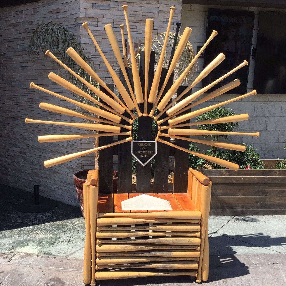 CPage1's tweet photo. @MigiliniLWOS @danol16 @chrisjohnp The throne that Rose built #peterose #hitking #vegas #VegasGotHockey https://t.co/sWEEVjbGRe
