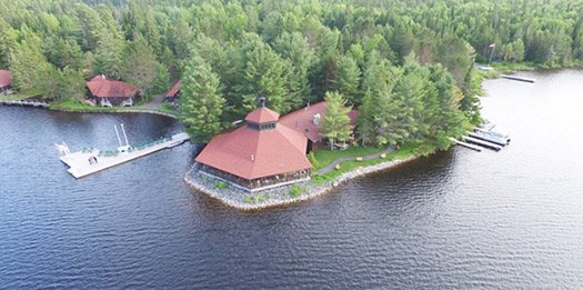 Bird's Eye View <a href="/ArowhonPines/">Arowhon Pines</a> #AlgonquinPark See more photos: arowhonpines.ca/stories/blog/b…