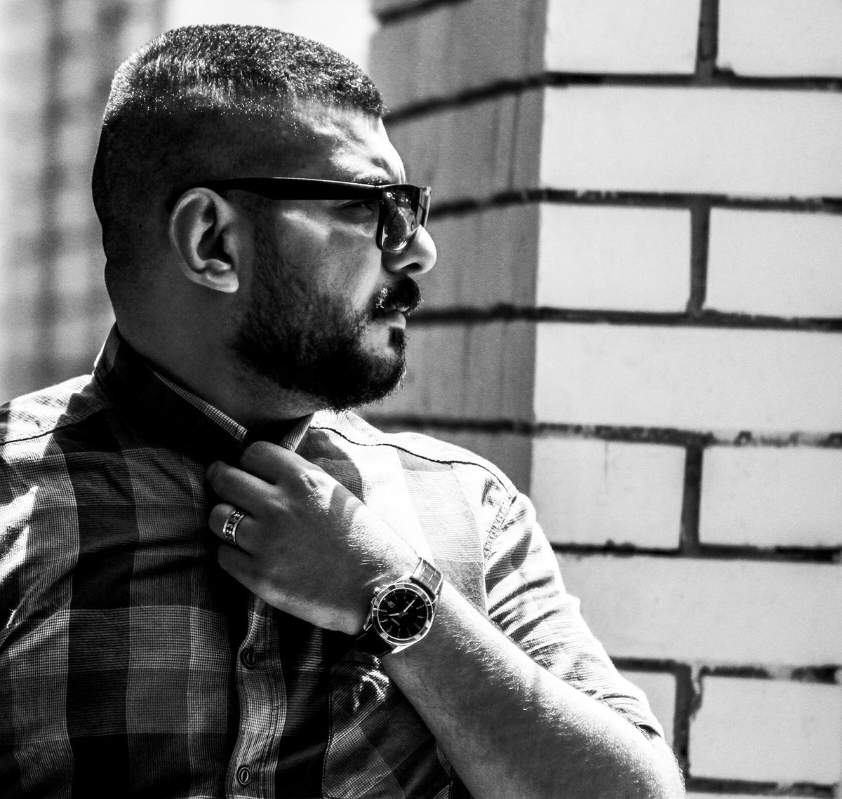 لا تأتي الثقة بالنفس من خلال كونك دوماً على حق
بل من خلال كونك غير خائف من أن تكون على خطأ
- بيتر تي #ali_alabadi