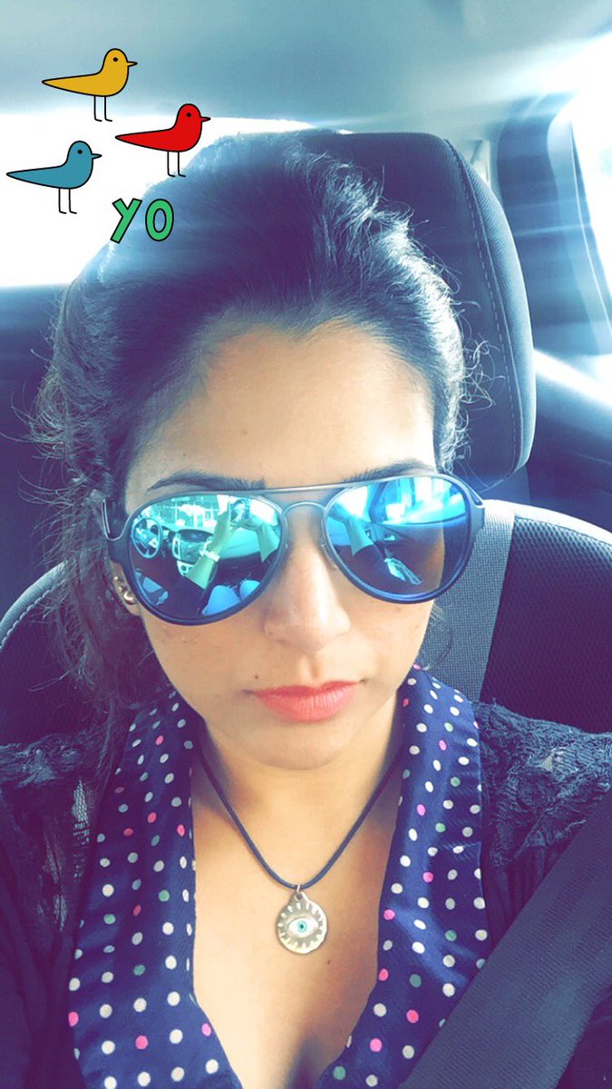 baor_10's tweet photo. couple of hours of grown up convo with hubby got me like.. #yo #momlife #timewithoutkids #selfie https://t.co/qGA7Z3BtlH