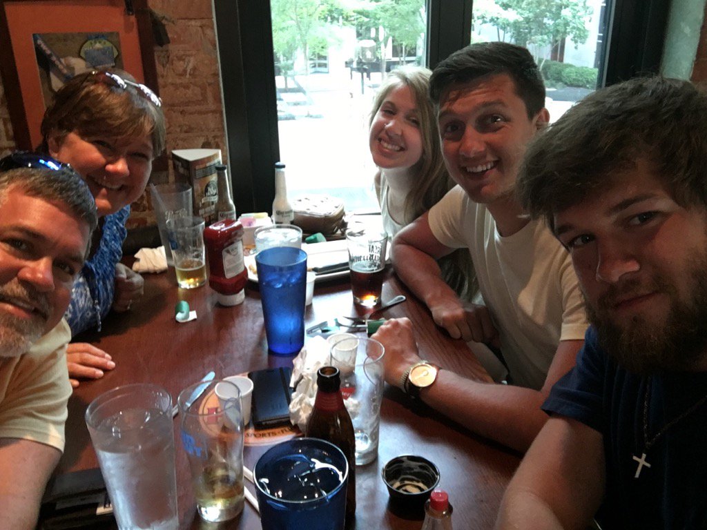 belldeanna's tweet photo. Family dinner in downtown Greenville. https://t.co/lObwMHDxR6