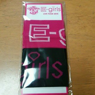 egirls_present's tweet photo. 【E.Gツアーグッズプレゼント！！】

リストバンドを抽選５名様にプレゼントします✨

応募はフォロー＆RTだけ🎁

抽選日　6/23 https://t.co/WzWvZzt2Bv