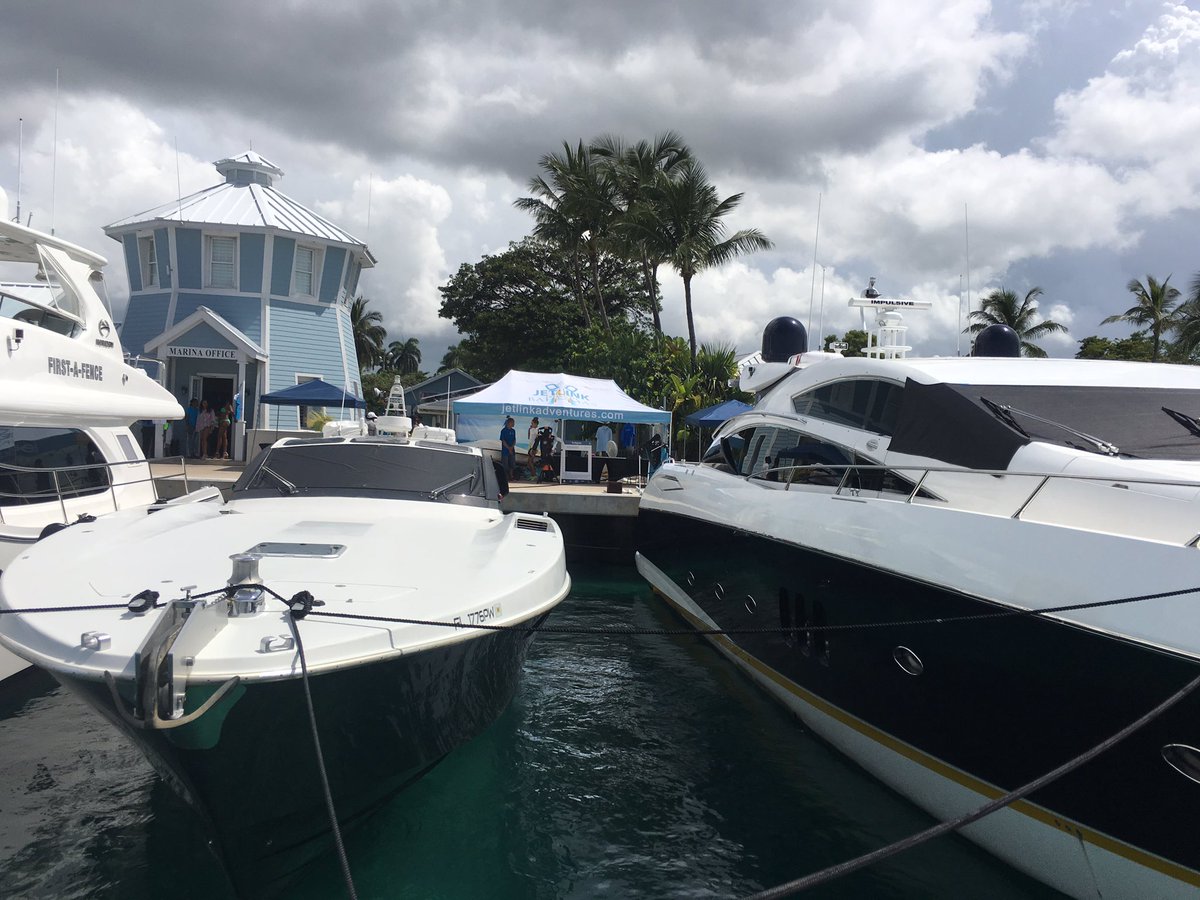 lincolndeal's tweet photo. #JetLinkAdventures during the 3-day yacht &amp; travel show https://t.co/wrvLb2Bgb8