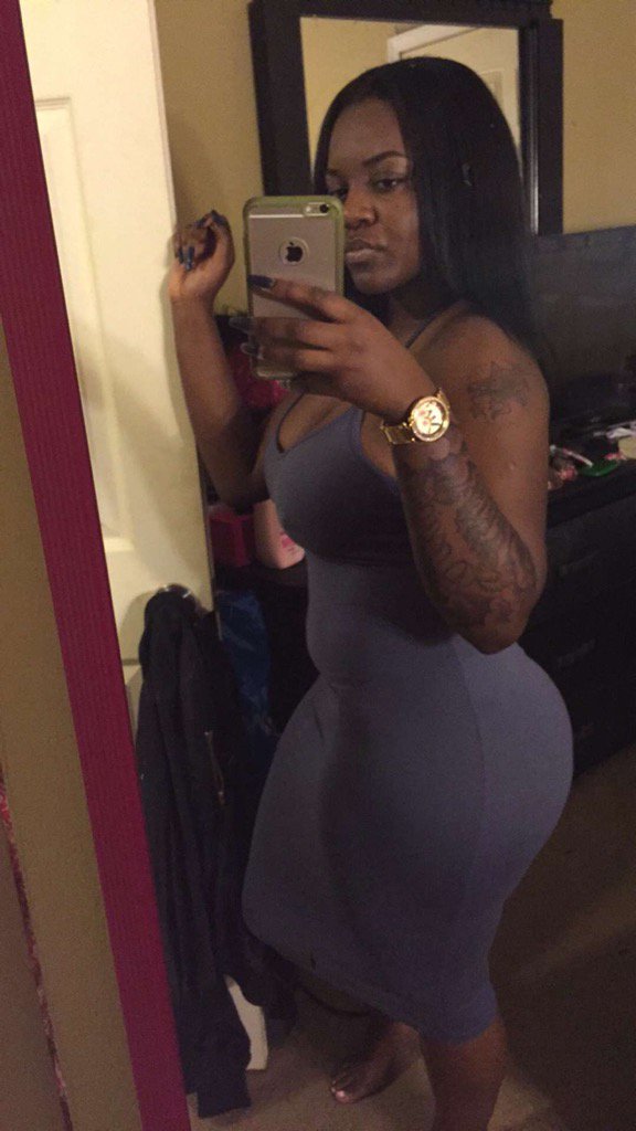 Damn_YuFoundMe's tweet photo. Girl i love yo body https://t.co/jfWTUN3pjB