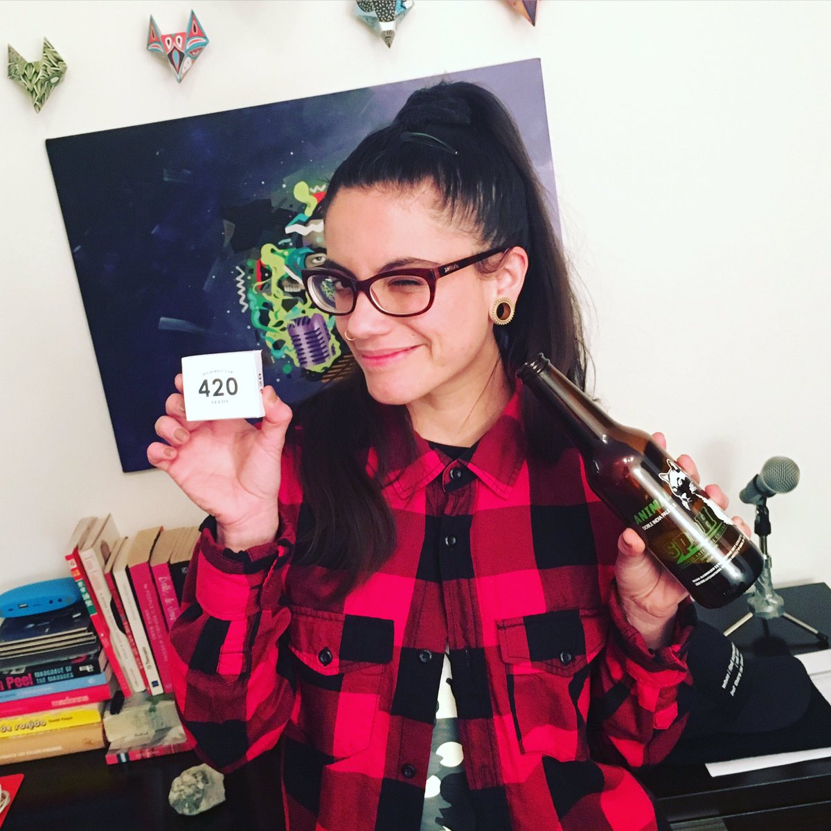 Aquí <a href="/cabrochico/">Chico</a> celebrando #FabulosoColectivoRadioShow con <a href="/420seedsbank/">420seeds</a> y <a href="/cervezaspoh/">spoH</a>!!