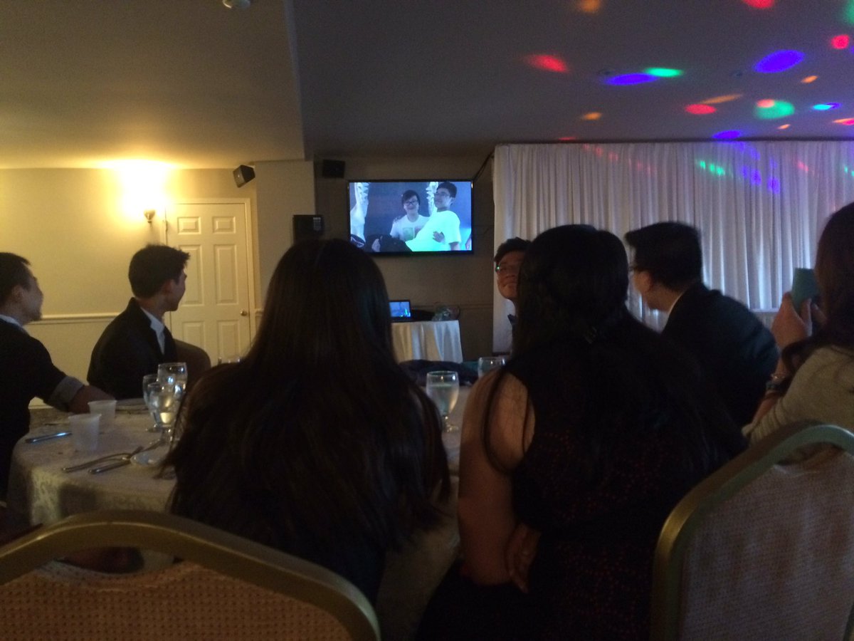 hgbernardps's tweet photo. Celebrating with @hgbernardps grade 8's #classof2016 https://t.co/EbXyx0AEJa