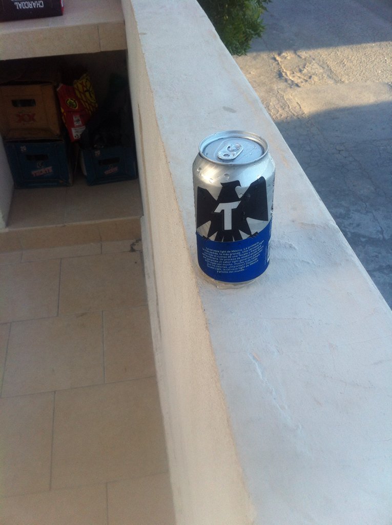 4Rockeros's tweet photo. Bien sudaditos losTecates. Ea ea ea!! ✌️😊🍻carnita asada #CopaAmerica #PedaConElTri a no verdad ya los chisparon jiji https://t.co/le1VaJHSL5