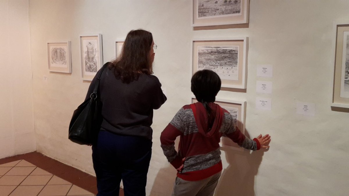 SECVERoficial's tweet photo. Inauguramos las exposiciones Dragones en el cielo y Vinagrillo en su tinta en @JEX_IVEC. Conócelas de 10 a 18 horas https://t.co/v9nU2eGMZ2