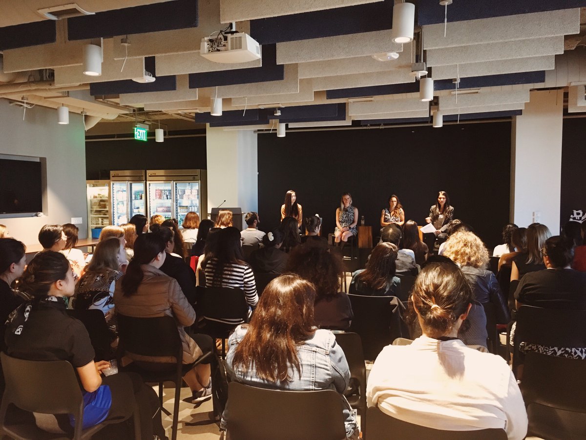 jenfer's tweet photo. Hearing from ladies about their work with #Bitcoin and disrupting  #fintech. #CoinbaseGirlGeekDinner @BayAreaGGD https://t.co/2EfMs8Gs70