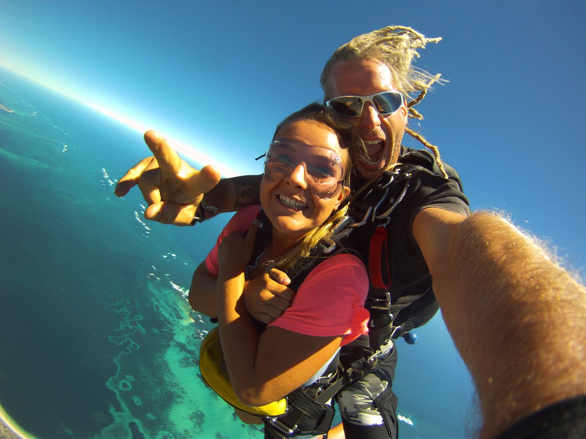 SkydiveJBay's tweet photo. @JulieBishopMP Best of luck in the campaign. We would love to take you for a skydive in Jurien Bay. Interested???? https://t.co/3G6cu4gMEQ