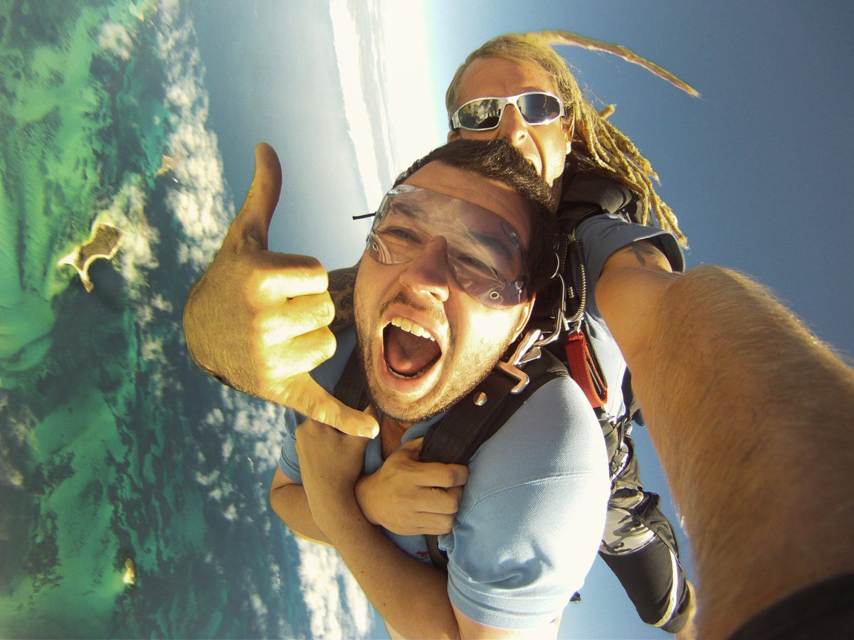SkydiveJBay's tweet photo. @ColinBarnett We'd love to take you for a skydive at our award winning operation in @SkydiveJBay ! Are you game? https://t.co/SQBKlfBzei
