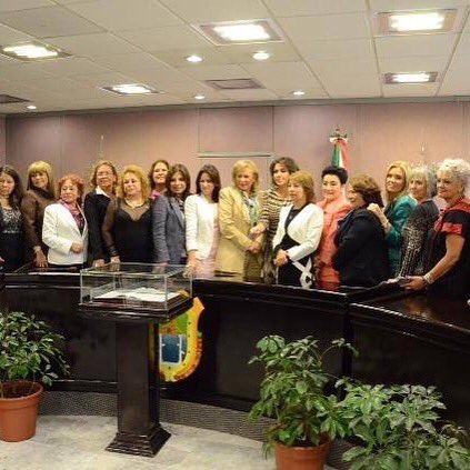 Hoy <a href="/CONAVIM/">CONAVIM</a> rinde homenaje a Olga Sánchez Cordero.En 2014 #IverMujeres celebró su exhorto a Juzgar con #PdeGénero.