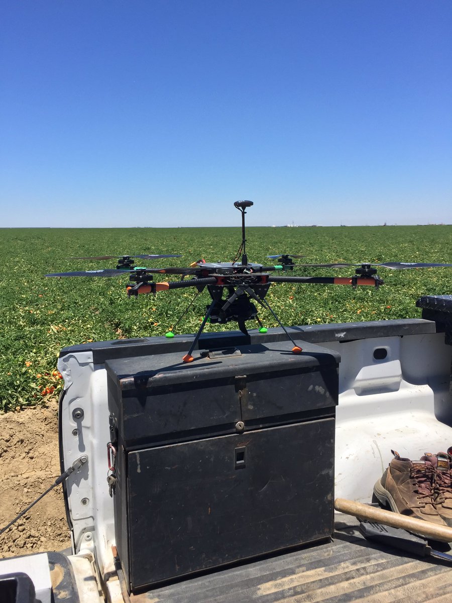 dsissomCCA's tweet photo. Thermal imaging on tomatoes treated with Crop Shield for heat stress and sunburn. #iFertilize #ultragro @rkreps https://t.co/HBMQu0WFn0