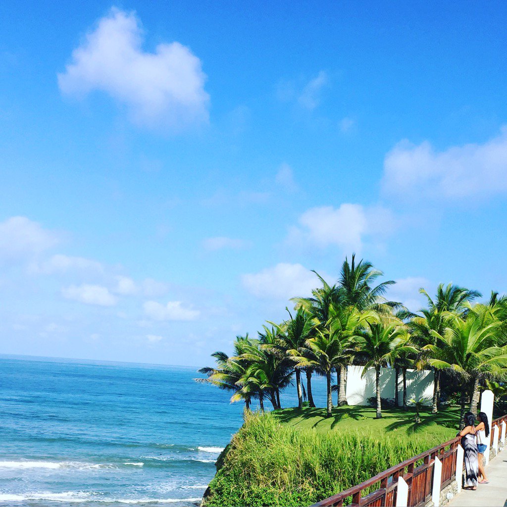 EliSoliBu's tweet photo. Nada como aprender a admirar lo nuestro💜 #ViajarEsMiVida #Ecuador #DecameronMompiche 🌸 https://t.co/VGCTgCyBbH