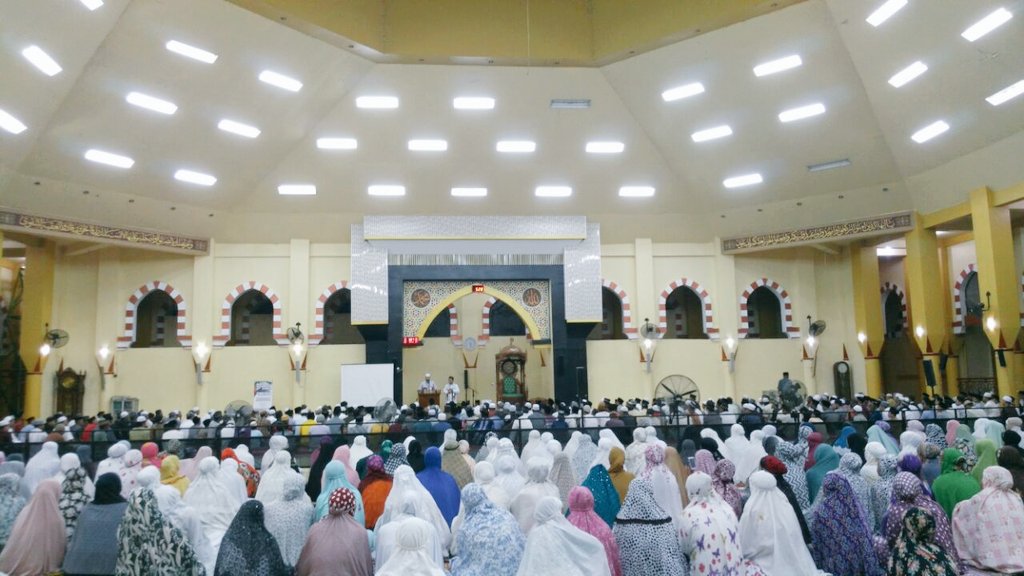 Kajian kePalestinaan subuh di Masjid Raya Pangkajene Sidrap b'sama Syaikh Mostafa Bassam Hasan #SR1437H <a href="/InfoKNRP/">KNRP INDONESIA</a>