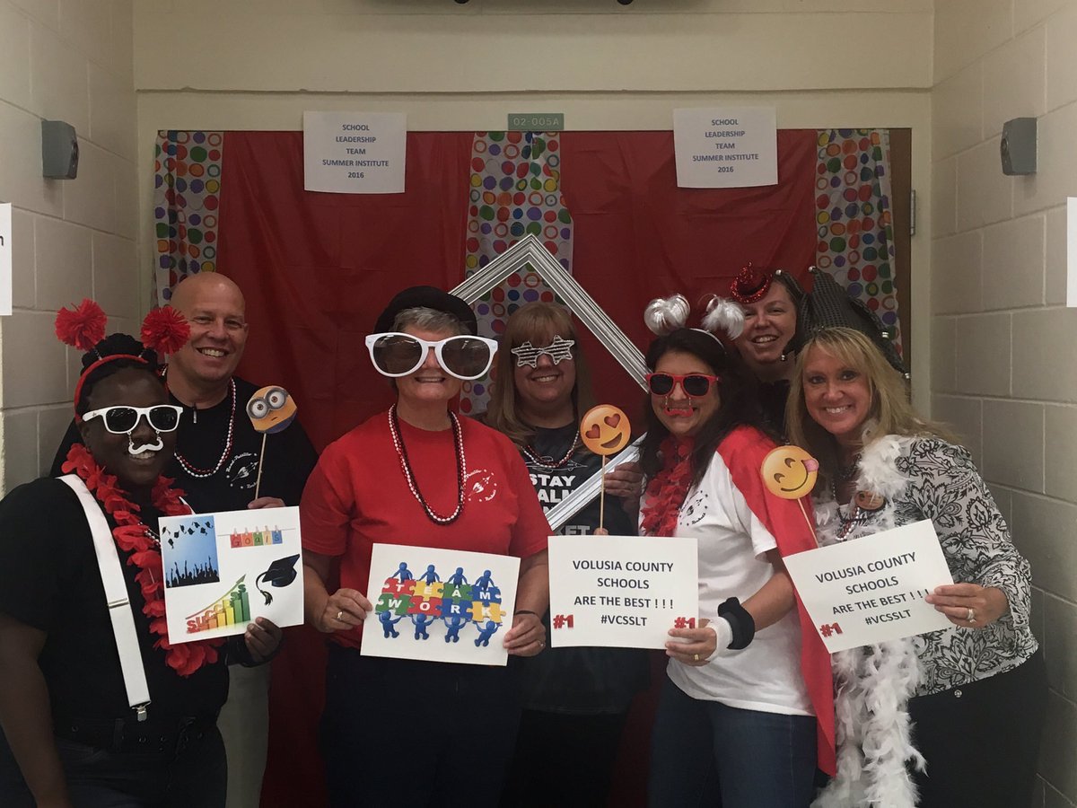 readpattrockets's tweet photo. Best looking team at #vcsslt! A great day! #RPERockets @KimMcKinn1313 @Wendysydeski @harleyteacher @TarellButler https://t.co/jgC7CqyP37