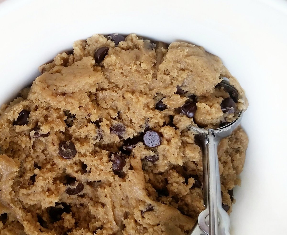 BakeryTwoNine's tweet photo. 👀 #current #pov #thisiswhyimhot #chocolatechip #cookies https://t.co/iV7p8UoUsl