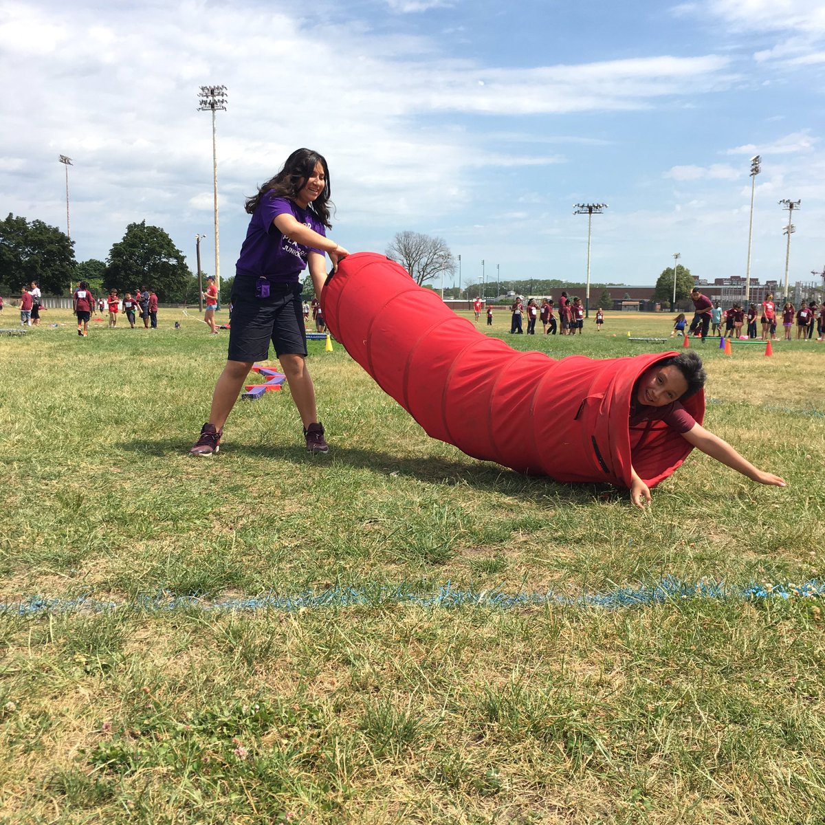 GardnerPilot's tweet photo. Thank you #newbalance #sparkstart for an awesome field day today! https://t.co/mIngiMkMv5