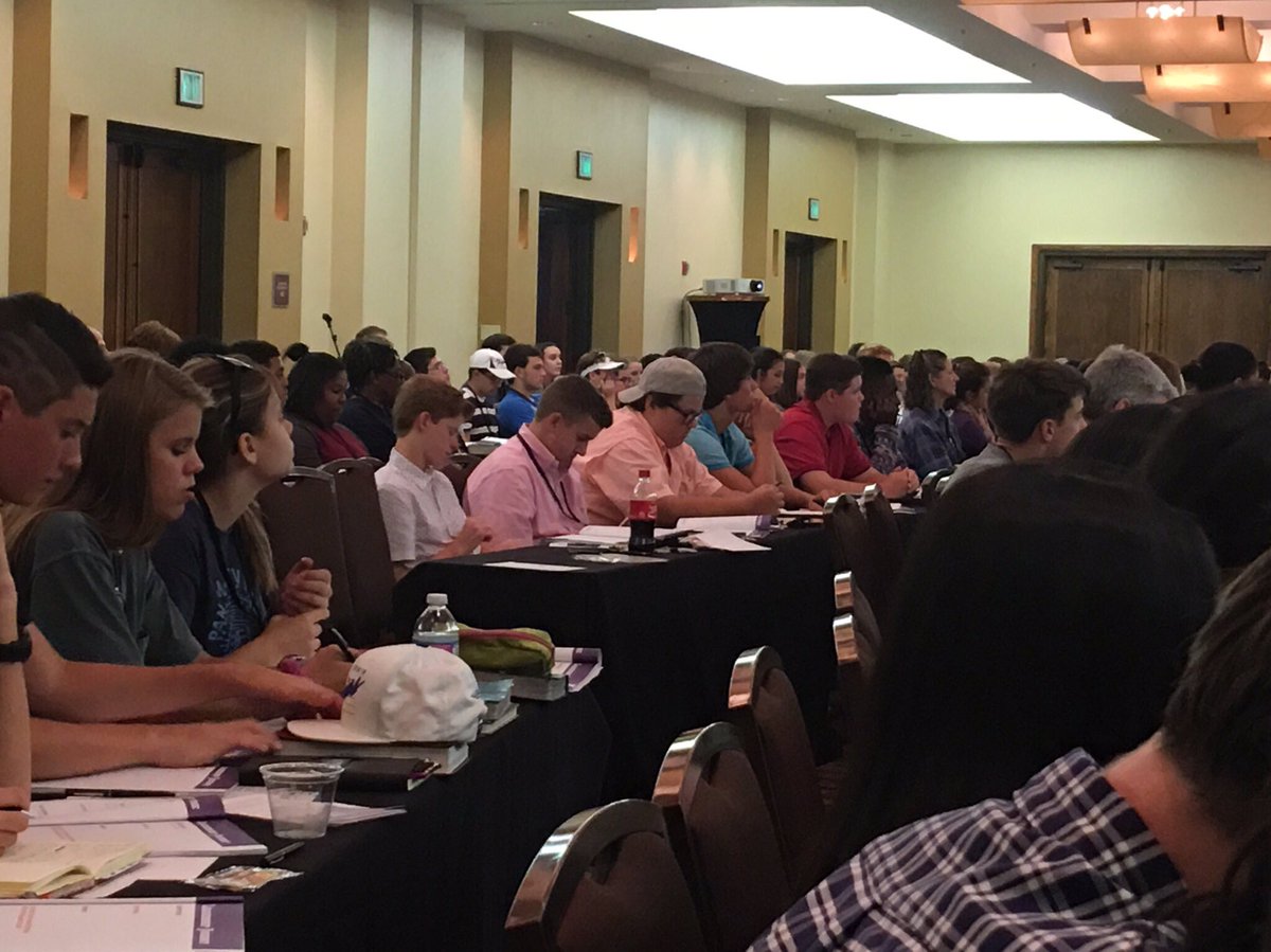 pantego's tweet photo. What a great first day at SLU 101! #Pantego https://t.co/aacbJiJYtK
