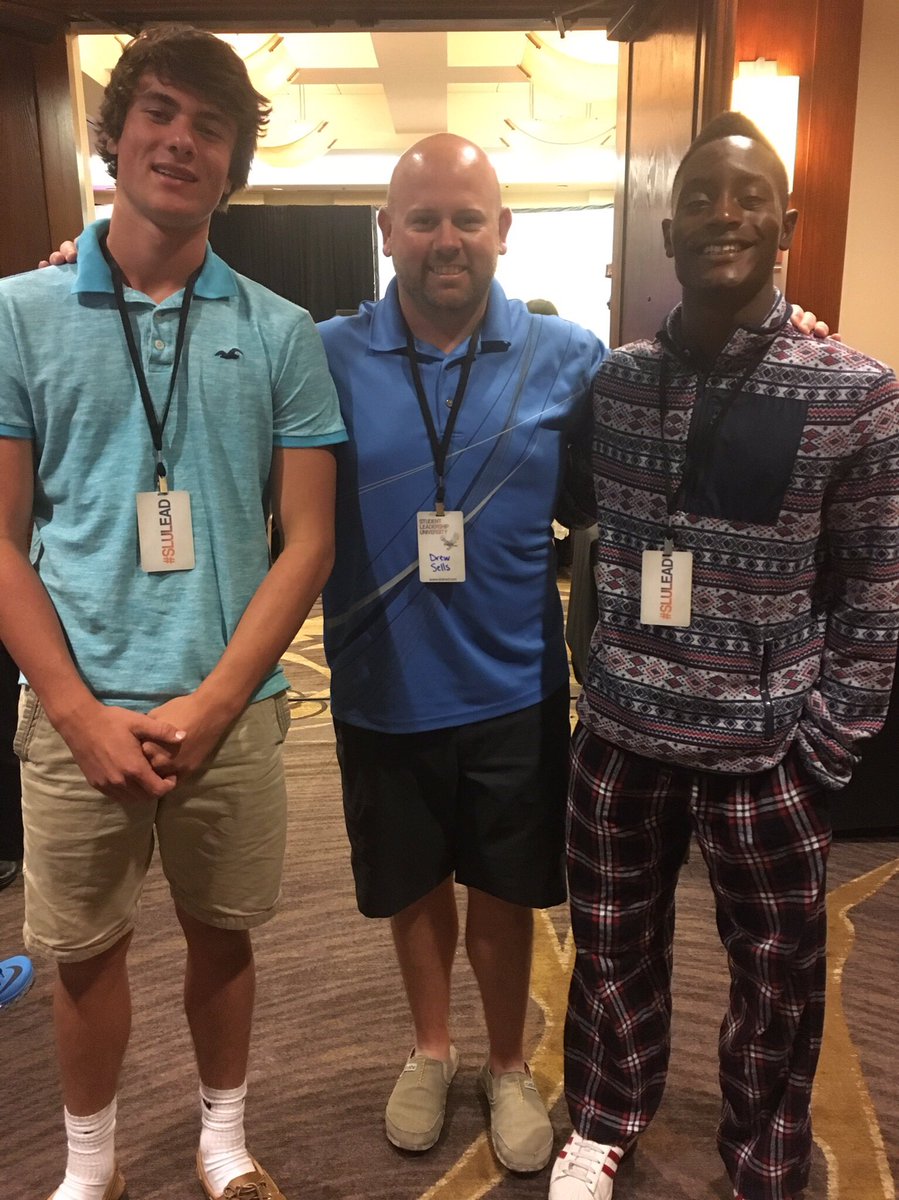 pantego's tweet photo. What a great first day at SLU 101! #Pantego https://t.co/aacbJiJYtK