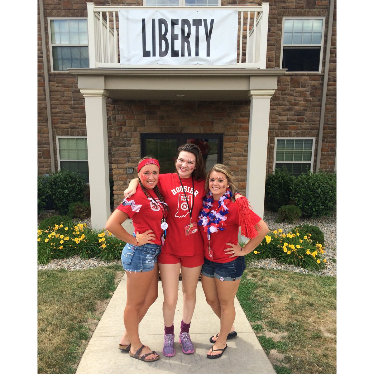 maddiellove's tweet photo. #HGS2016 💙❤️ https://t.co/XETwGlPLfO