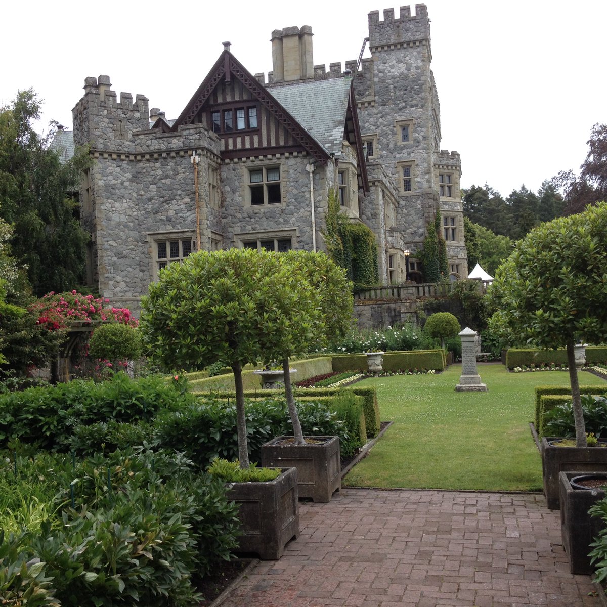 tjstanley64's tweet photo. Day of rich learning @ihrm2016 &amp; great beauty @RoyalRoads. Back to Brisbane  from Vancouver tomorrow via @AirCanada https://t.co/S6l8brEioh