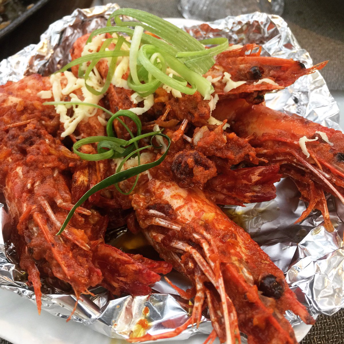 AntoinetteTaus's tweet photo. Prawns with #aligue (crab fat) 🦀❤️ #TonisTummy #Boracay https://t.co/IVWj9AZqXK