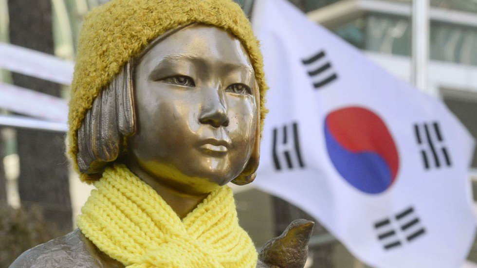 wikitree_China's tweet photo. 另一位韩国前性奴隶死亡 #慰安妇 #comfortwomen #SouthKorea #History #Politics https://t.co/RgKjzIXnWh https://t.co/WhKGKLO4oQ