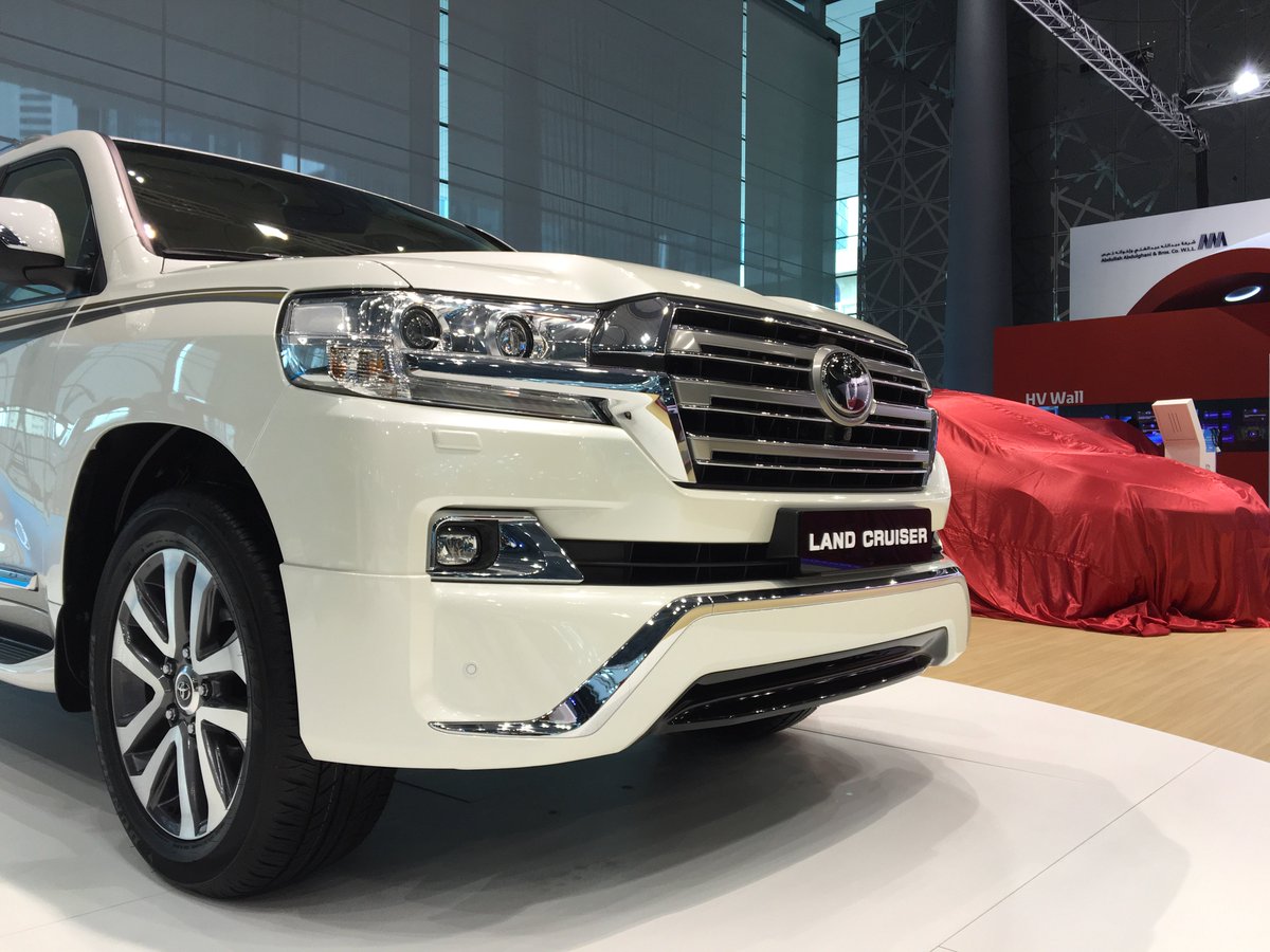 toyotaqatar's tweet photo. #ThrowBackThursday on the Land Cruiser 2016 during the Qatar Motor Show 2016
#LandCruiser #QMS2016 #ToyotaQatar https://t.co/qoJafUJ9Nc