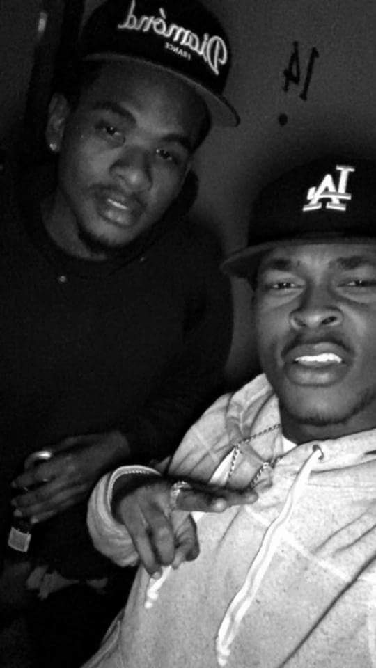 OfficialYAC's tweet photo. Me &amp;' my nigga Snaccs thuggin in Public. https://t.co/RJ9WceCAdE