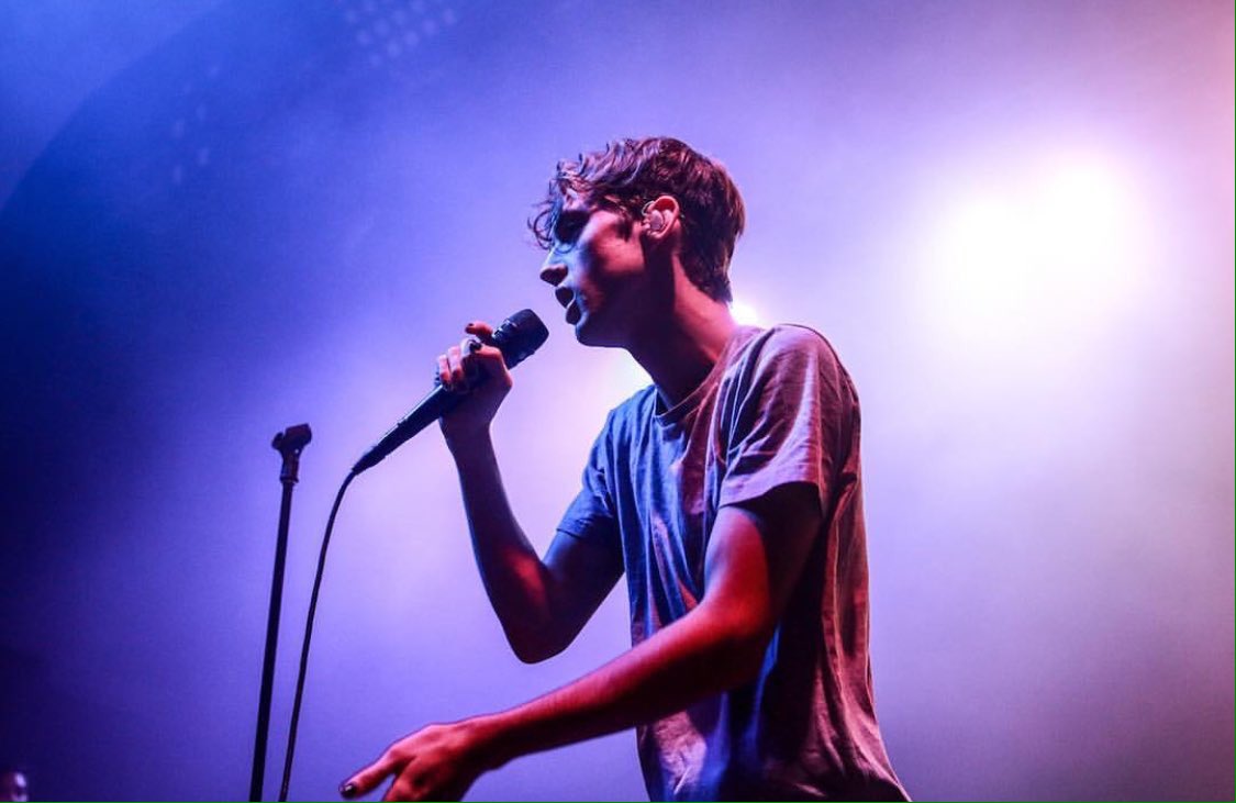 charcoalwitch's tweet photo. My #TeenChoice vote for #ChoiceSongMaleArtist is YOUTH by @troyesivan 
Vote if he makes you happy! 💛 https://t.co/6qtzG3g0bX