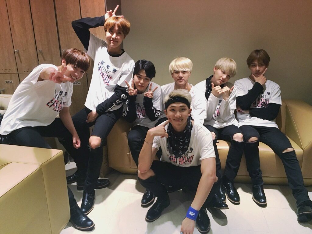 FebbryArmy's tweet photo. @toplist_RTV @langitRTV
#TOPLISTSPECIALBTS
Request Young Forever yaa min, Gomawo ππ https://t.co/anS7soXA3u