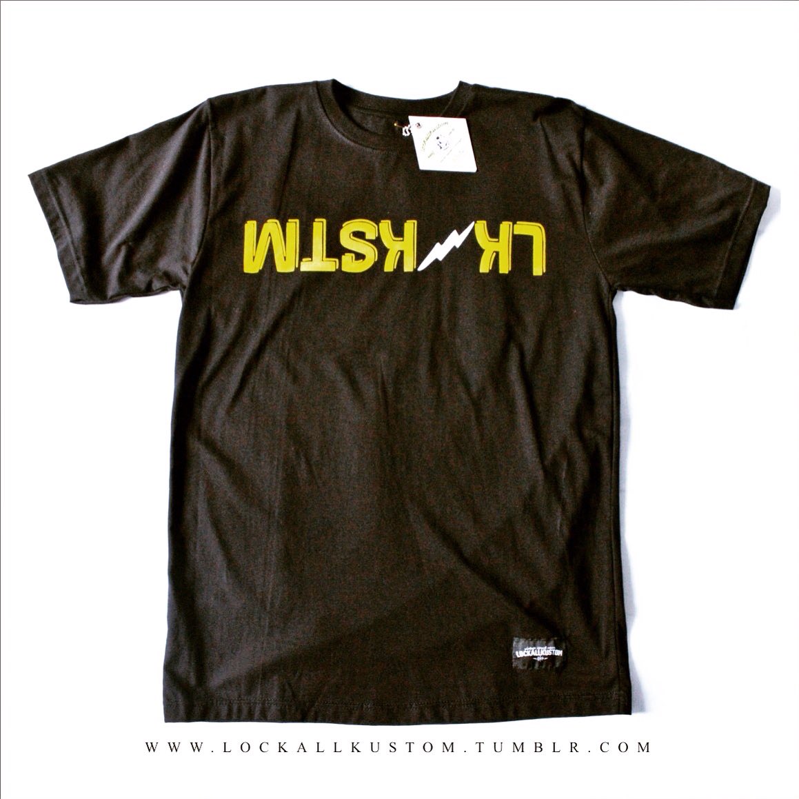 Rilisan Tshirt Lockallkustom terbaru serta promo diskon selama ramadhan , ayo join aja di line.me/ti/p/@xtd2810u