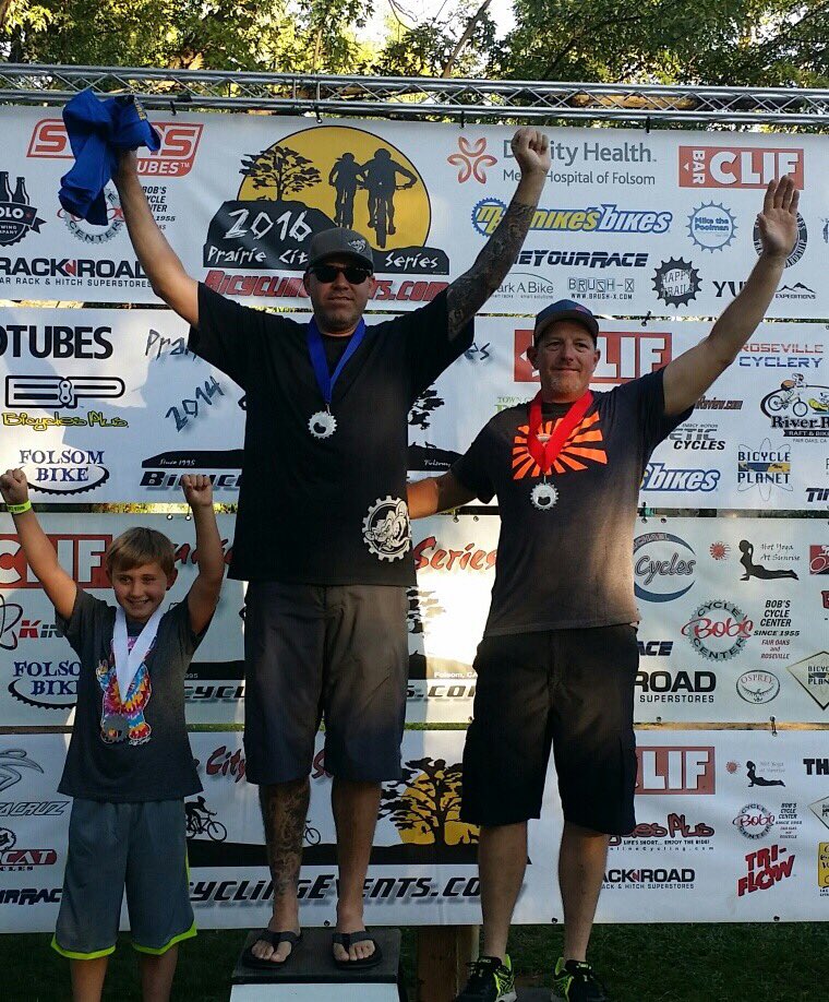 MonkeyAssRacing's tweet photo. Monkey Ass Racing finds the podium at Prairie City #MTB @VictoryVeloBike @10Kn14 @IBonsaiGuy @RighteousBB @smutz63 https://t.co/x7qgl8XBoK