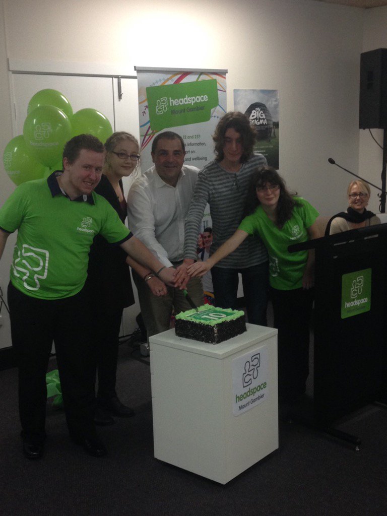 Celebrating @headspace_aus 10th anniversary with @TonyPasin at #headspace Mt Gambier