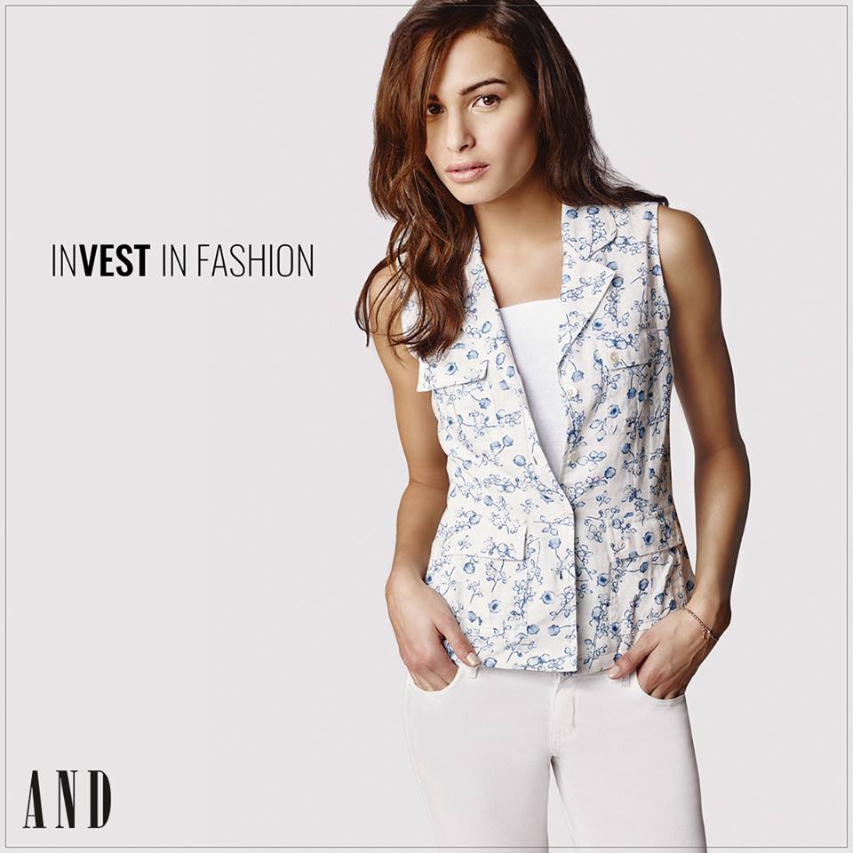 VRSurat's tweet photo. Rock the #VESTern chic look from @stylebyand
Shop now at #VRSurat, 2nd Floor!
#GoBloom #Love #Vest https://t.co/FQGwsa34Nl