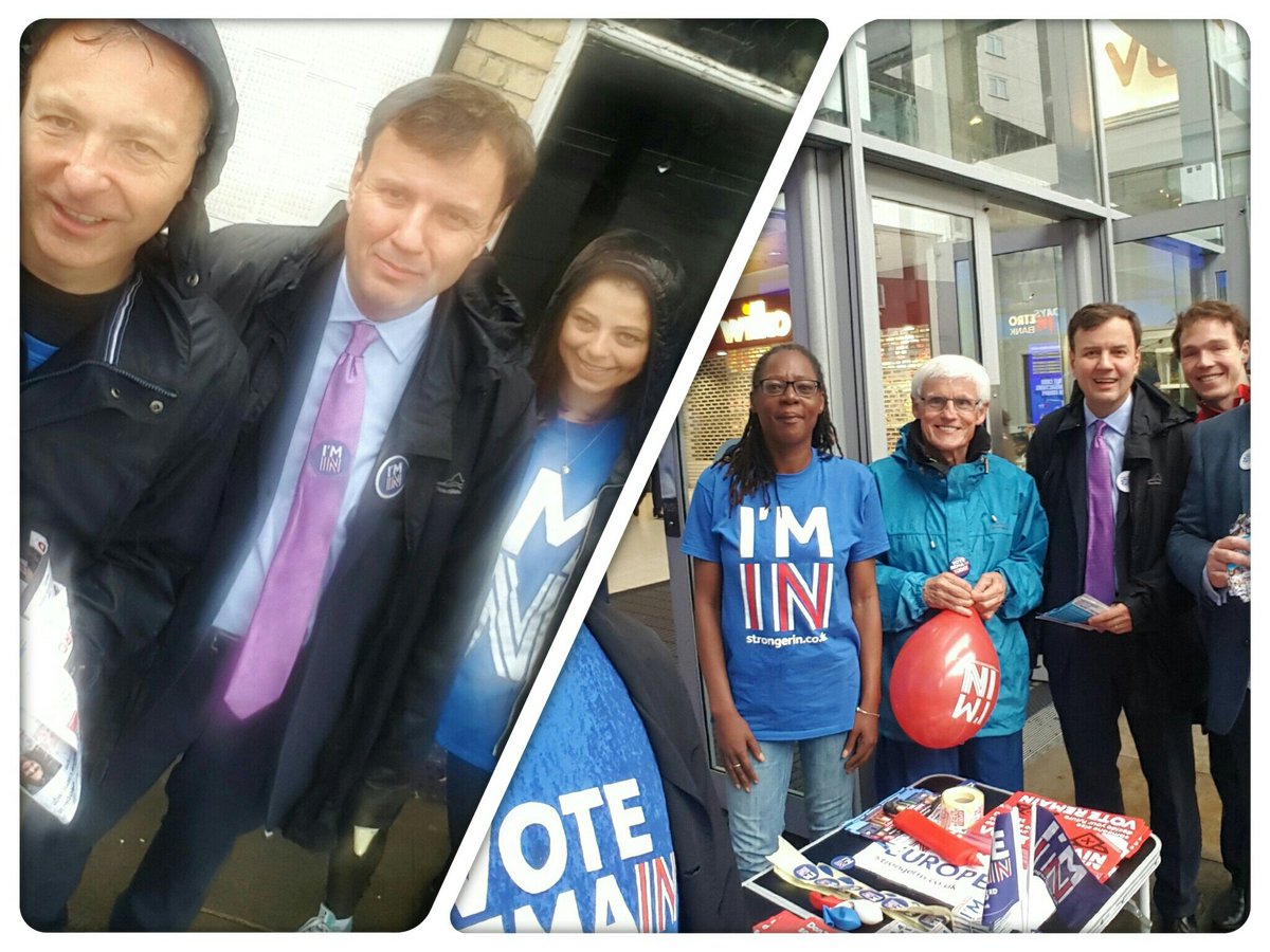 RemainCF's tweet image. In full force in the Tube Stations! Rain will not stop us! #VoteRemainToday
