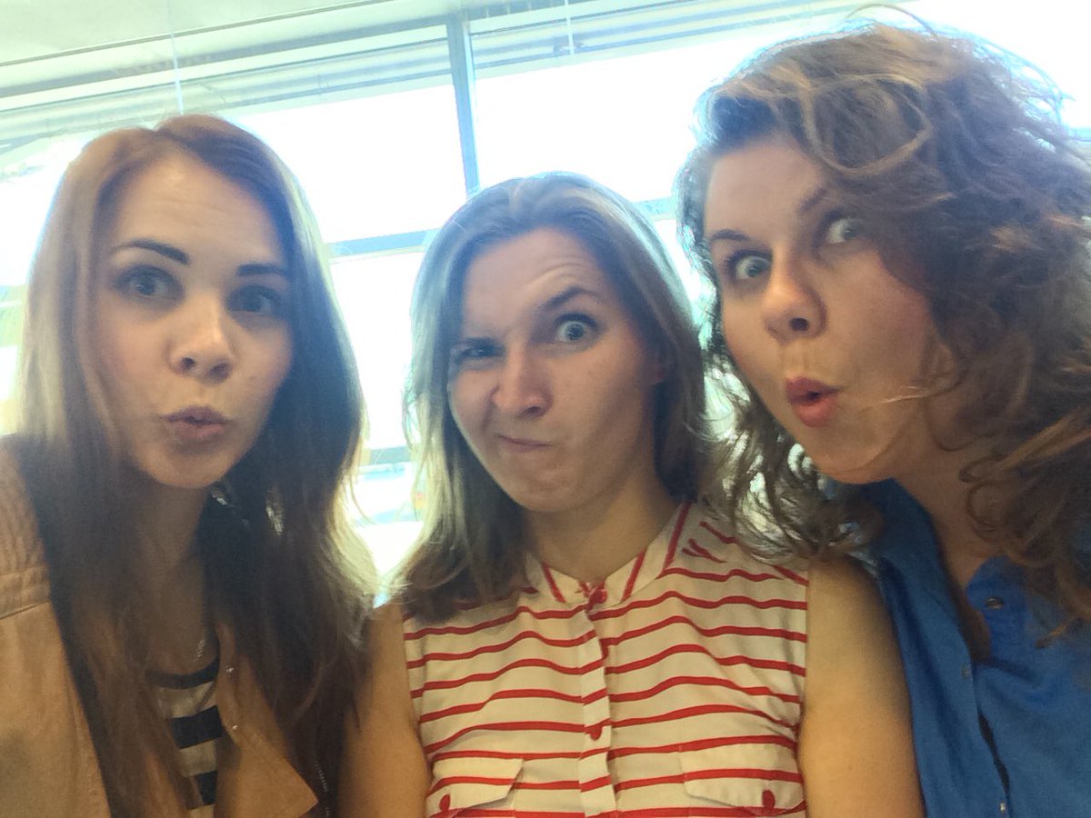 Data Girls tweet media