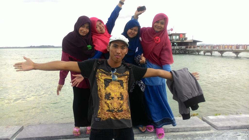 DickyManyu tweet picture