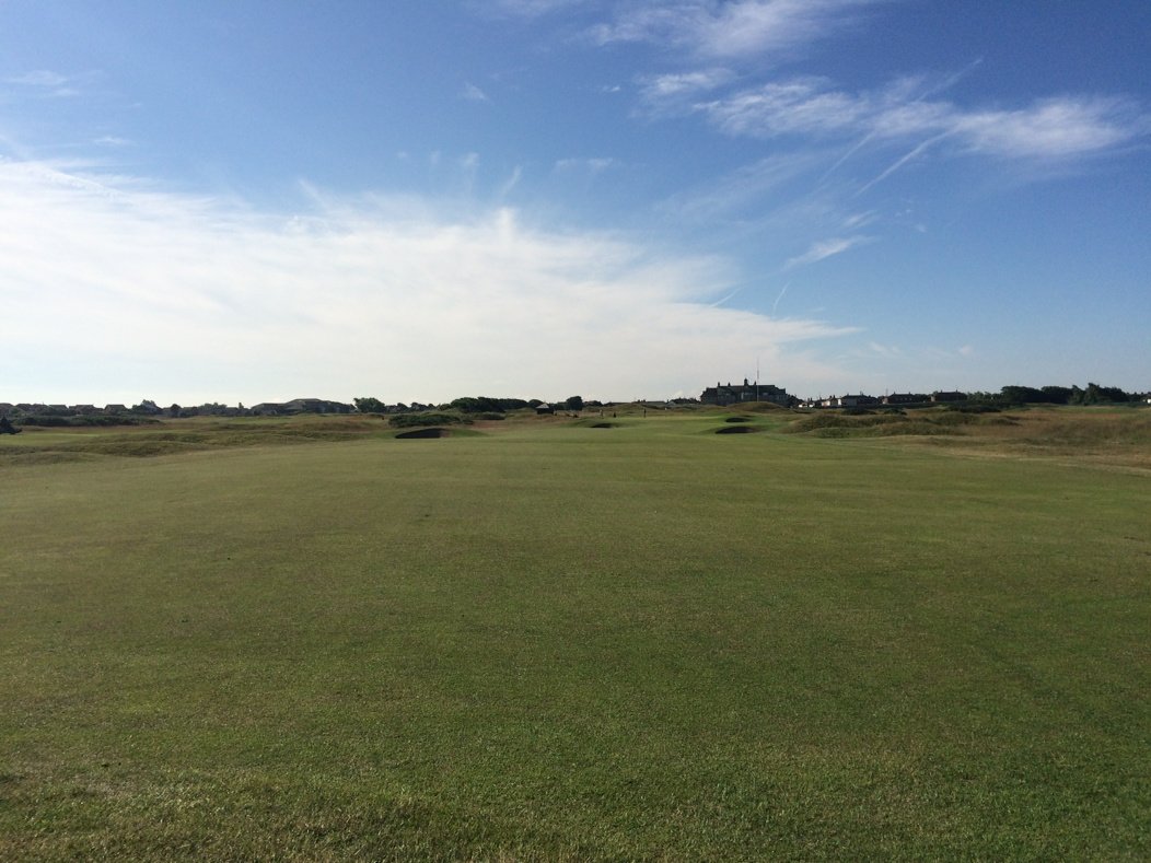 stannesgreens's tweet photo. Glorious day at Old Links. Perfect conditions for golf!  Course in great shape #getthebatsout https://t.co/N3Gm2bMaC4