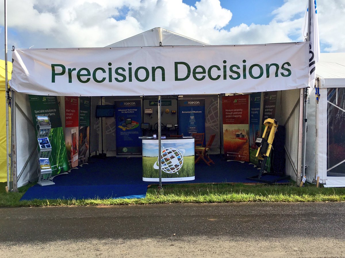 PrecisionDec's tweet image. The sun is out at the @ScotlandRHShow Come along to Avenue Q to chat all things #precisionfarming #RHS2016