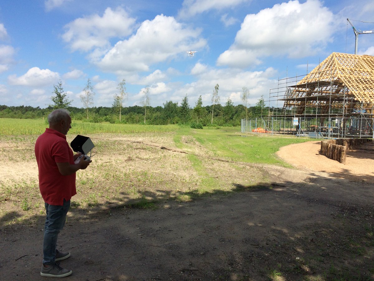 Drone-opnames gemaakt van o.a. ceremonieruimte <a href="/Natuurbegraven/">Natuurbegraven NL</a> Met dank aan <a href="/BeeldwerkTV/">Beeldwerk.TV</a> Spoedig te zien op de site!