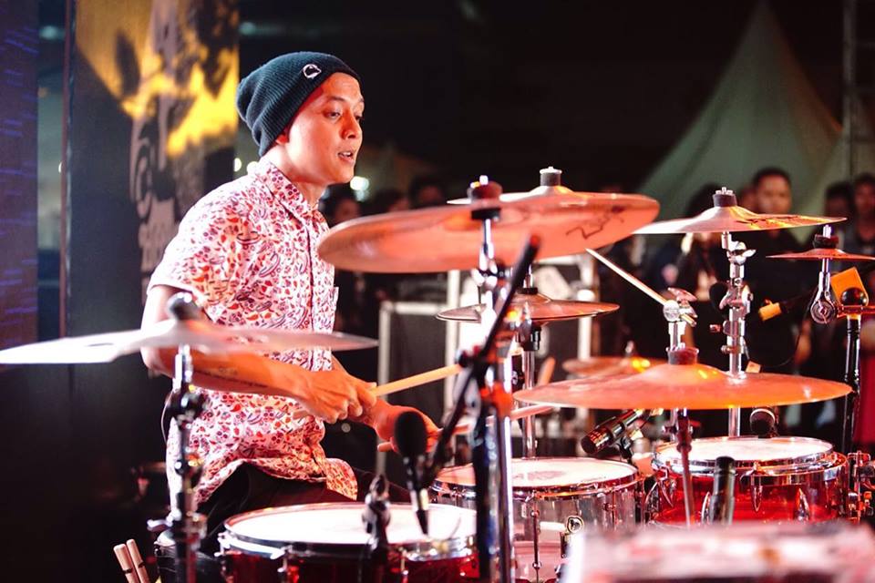 BREAKING NEWS! Drummer Endank Soekamti Mundur dari Band bit.ly/28ToJ5v