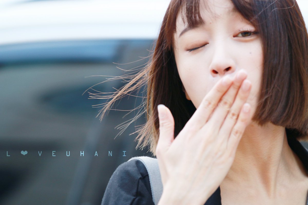 Loveuhani_CN's tweet photo. [HQ]160617 뮤뱅 출근 #Hani #하니 ❤୧(﹒︠ᴗ﹒︡)୨ 예뻐  @EXIDofficial https://t.co/gHygzXsV3y