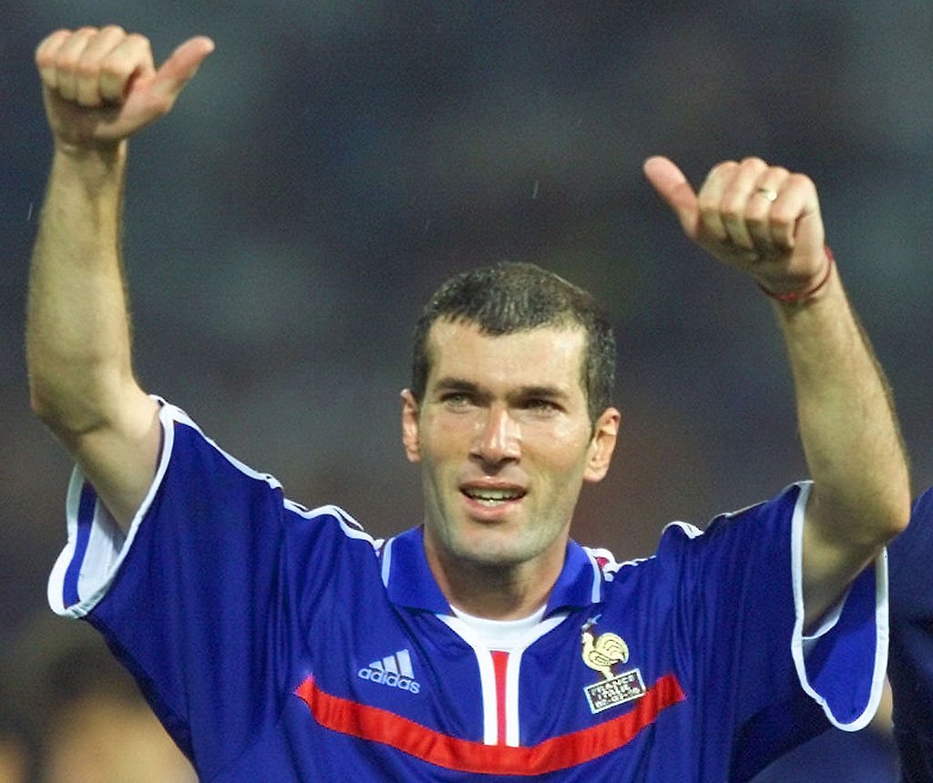 EURO2024FRA's tweet image. Bon anniversaire à Zinedine Zidane, vainqueur de l'#EURO2000 avec l'@equipedefrance, 44 ans auj
Un RT pour Zizou
