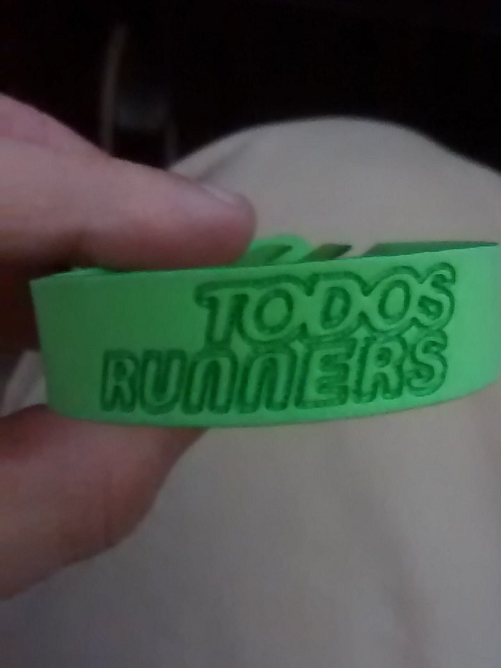 sempatiko's tweet photo. Empezamos presentación #tfm con la gran @PaolaCorrea18  #mosmUGR de @TodosRunners https://t.co/gN5a9xNQHS