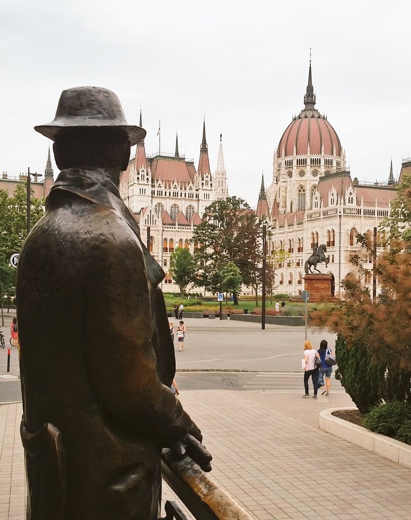MeryGoumes's tweet photo. Budapest bonita eres! #parliament  #budapest #Hungary #travelling #wannagoback https://t.co/shkvkacICP