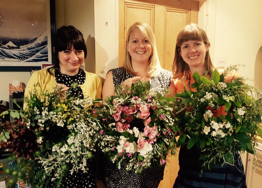 FestoonWed's tweet image. Look at these gorgeous #wreathes made by these gorgeous ladies at my #stwerburghs #floristry class on Tuesday!